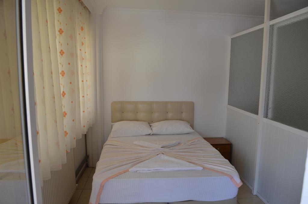 Hotel Prens Yildiz Айвалик Екстер'єр фото