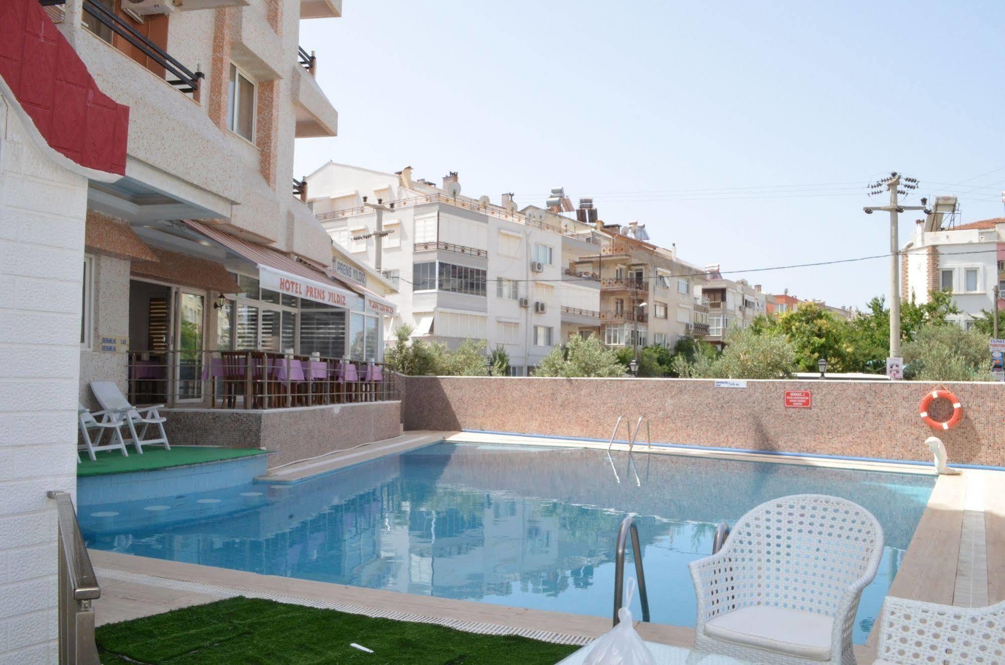 Hotel Prens Yildiz Айвалик Екстер'єр фото